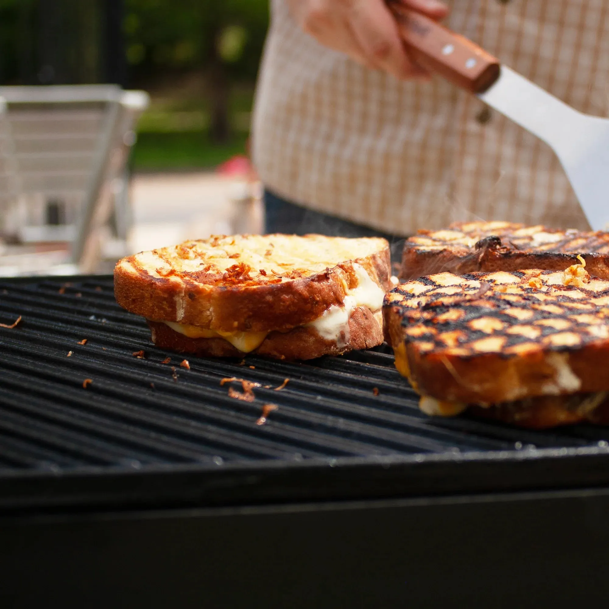 10.5-in Reversible Cast Iron Griddle