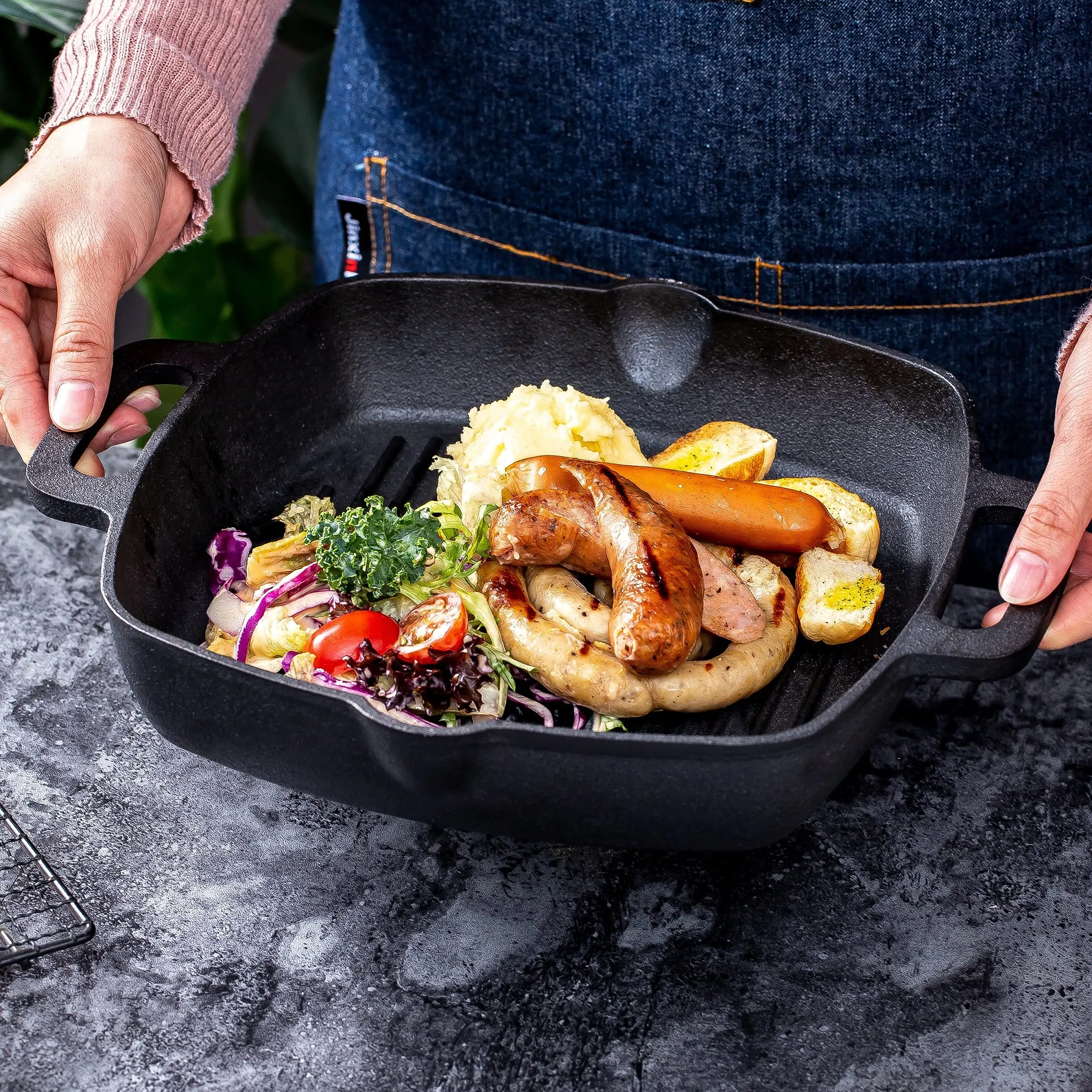 10" Square Cast Iron Grill Pan Steak Pan Pre Seasoned Grill Pan With Easy Grease Drain