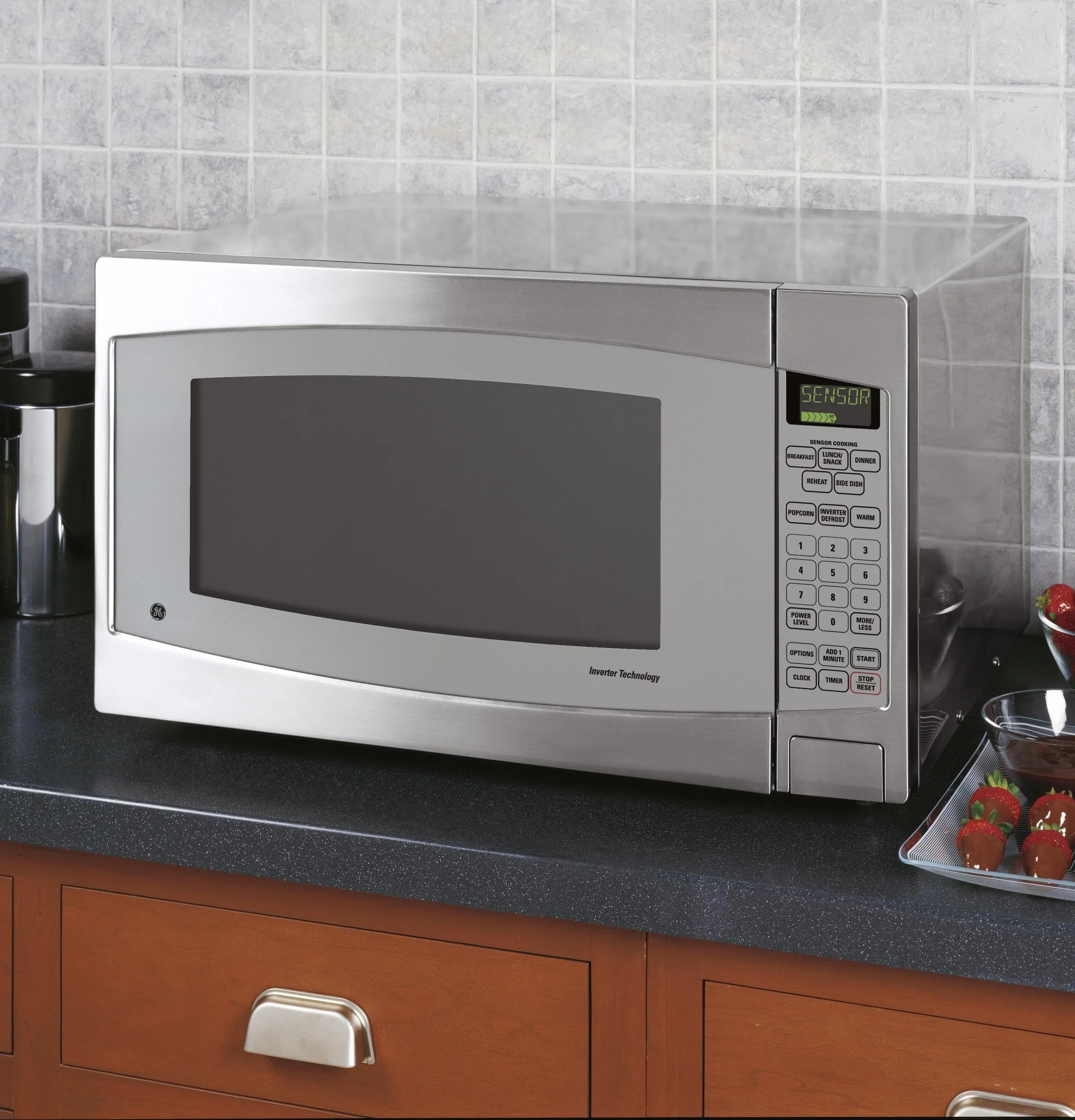 JES2251SJ GE® 2.2 Cu. Ft. Capacity Countertop Microwave Oven