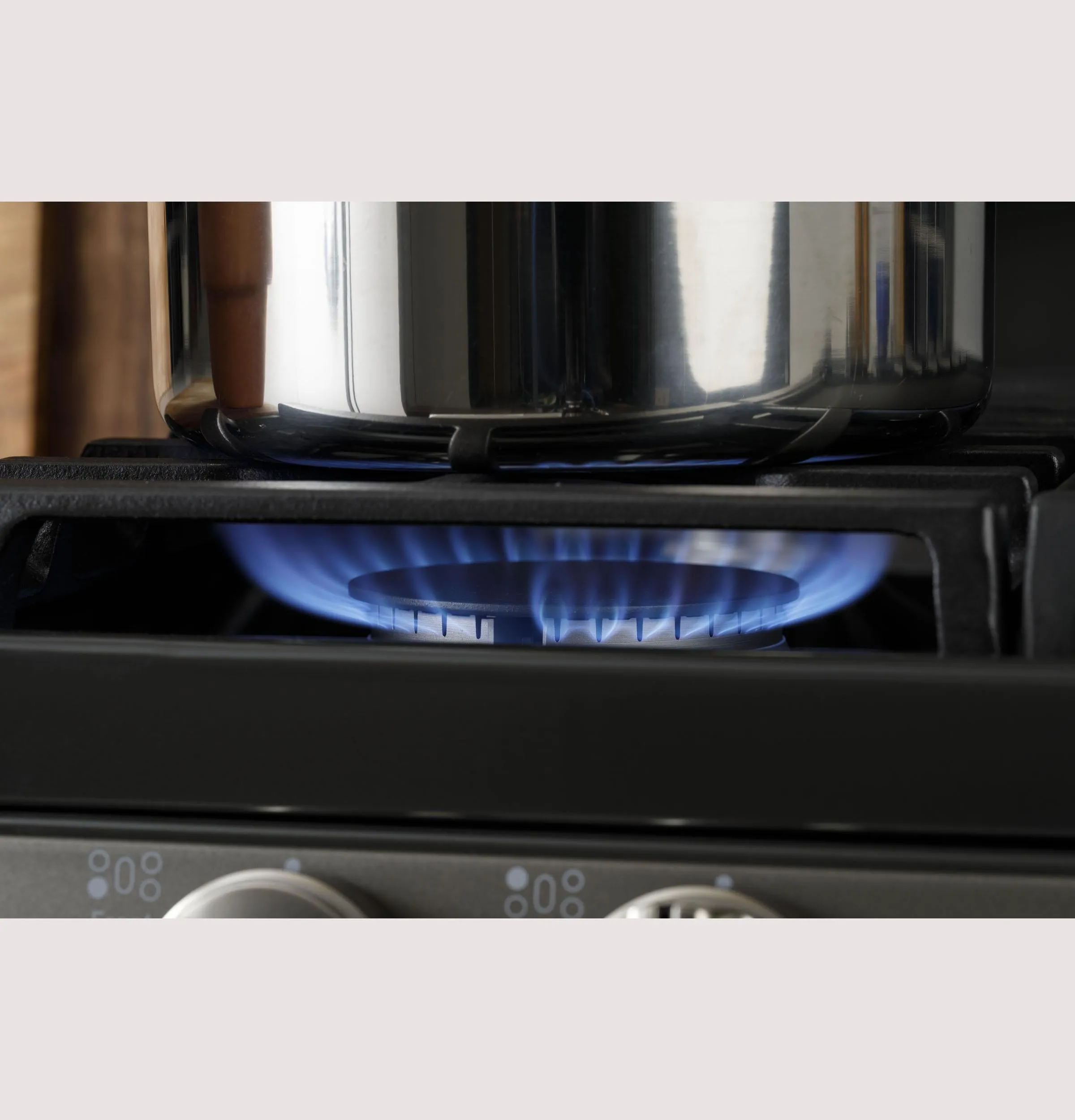 JGB735EPES GE® 30" Free-Standing Gas Convection Range with No Preheat Air Fry