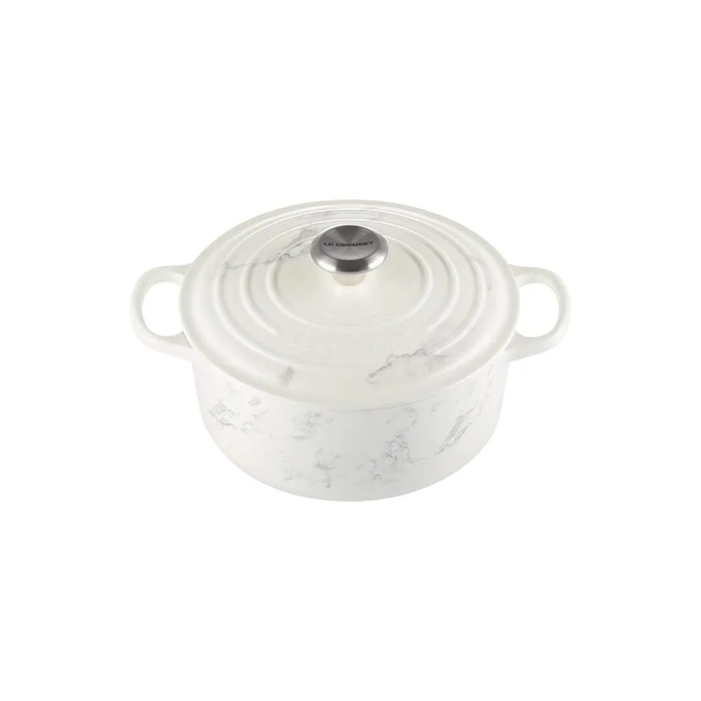 Le Creuset 4.5 qt Enameled Cast Iron Signature Round Dutch Oven