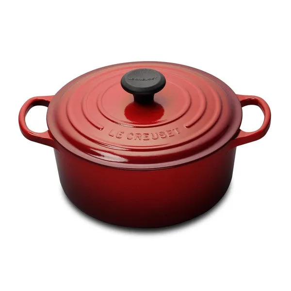 Le Creuset 5.3L Signature Round French Oven - Cerise