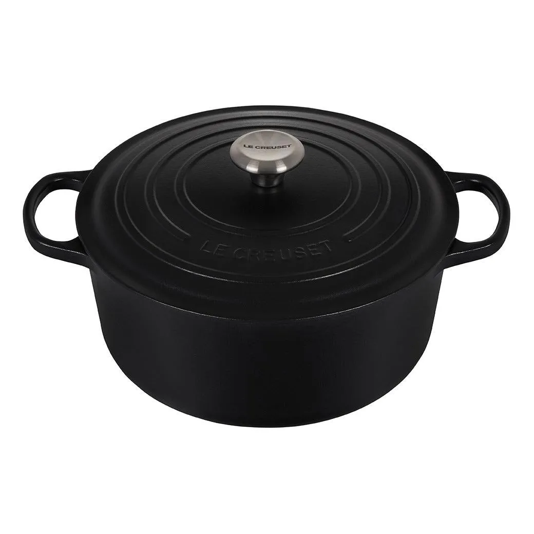 Le Creuset 7.25 qt Enameled Cast Iron Signature Round Dutch Oven