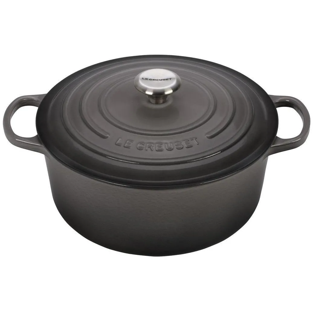 Le Creuset 7.25 qt Enameled Cast Iron Signature Round Dutch Oven