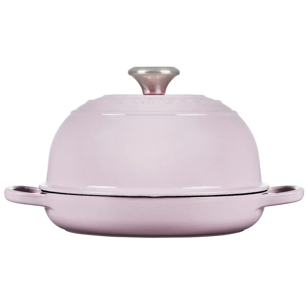 Le Creuset 9.5″ (1.75 qt.) Signature Bread Oven