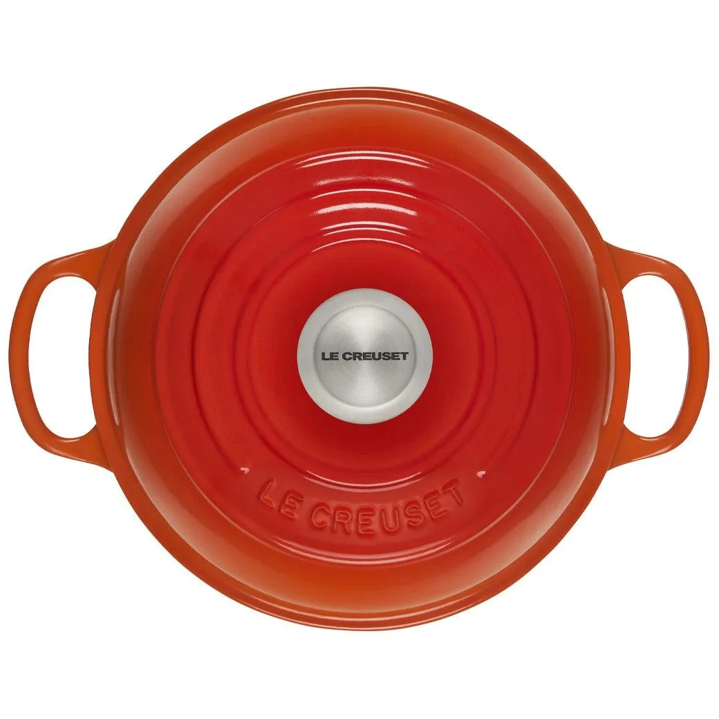 Le Creuset 9.5″ (1.75 qt.) Signature Bread Oven