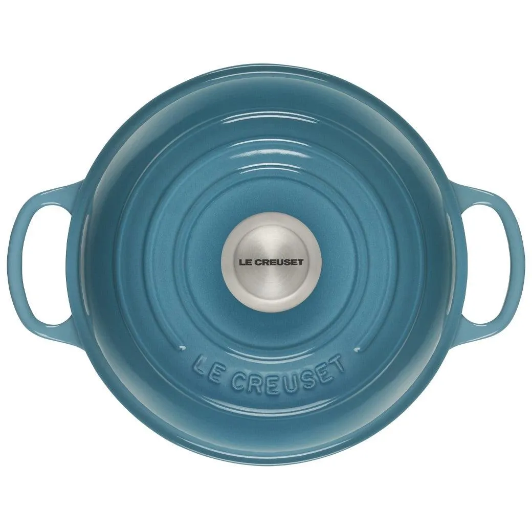 Le Creuset 9.5″ (1.75 qt.) Signature Bread Oven