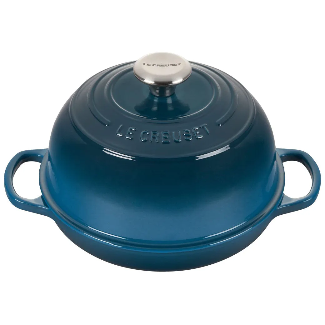 Le Creuset 9.5″ (1.75 qt.) Signature Bread Oven