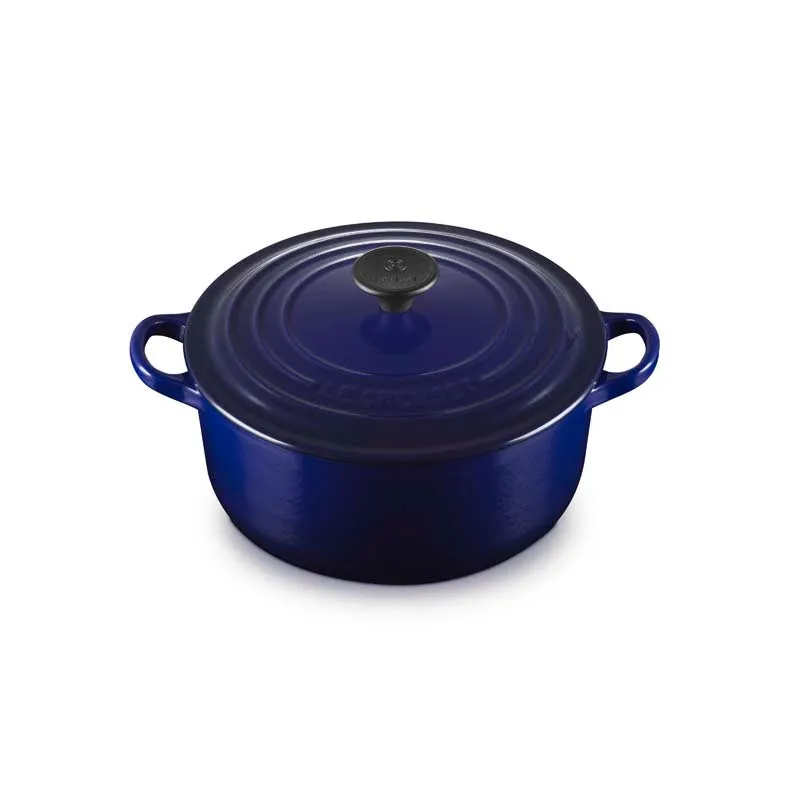 Le Creuset Signature Cast Iron Round Casserole