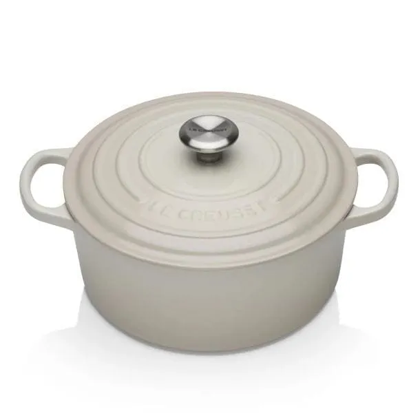 Le Creuset Signature Cast Iron Round Casserole