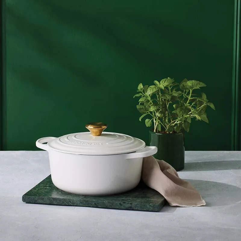 Le Creuset Signature Cast Iron Round Casserole