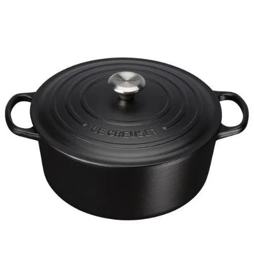 Le Creuset Signature Cast Iron Round Casserole